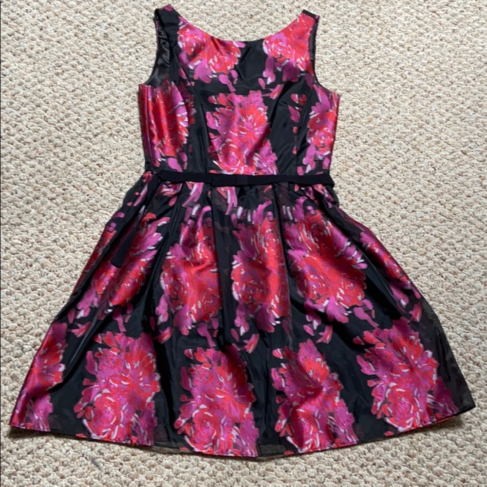 Perfect cocktail dress!